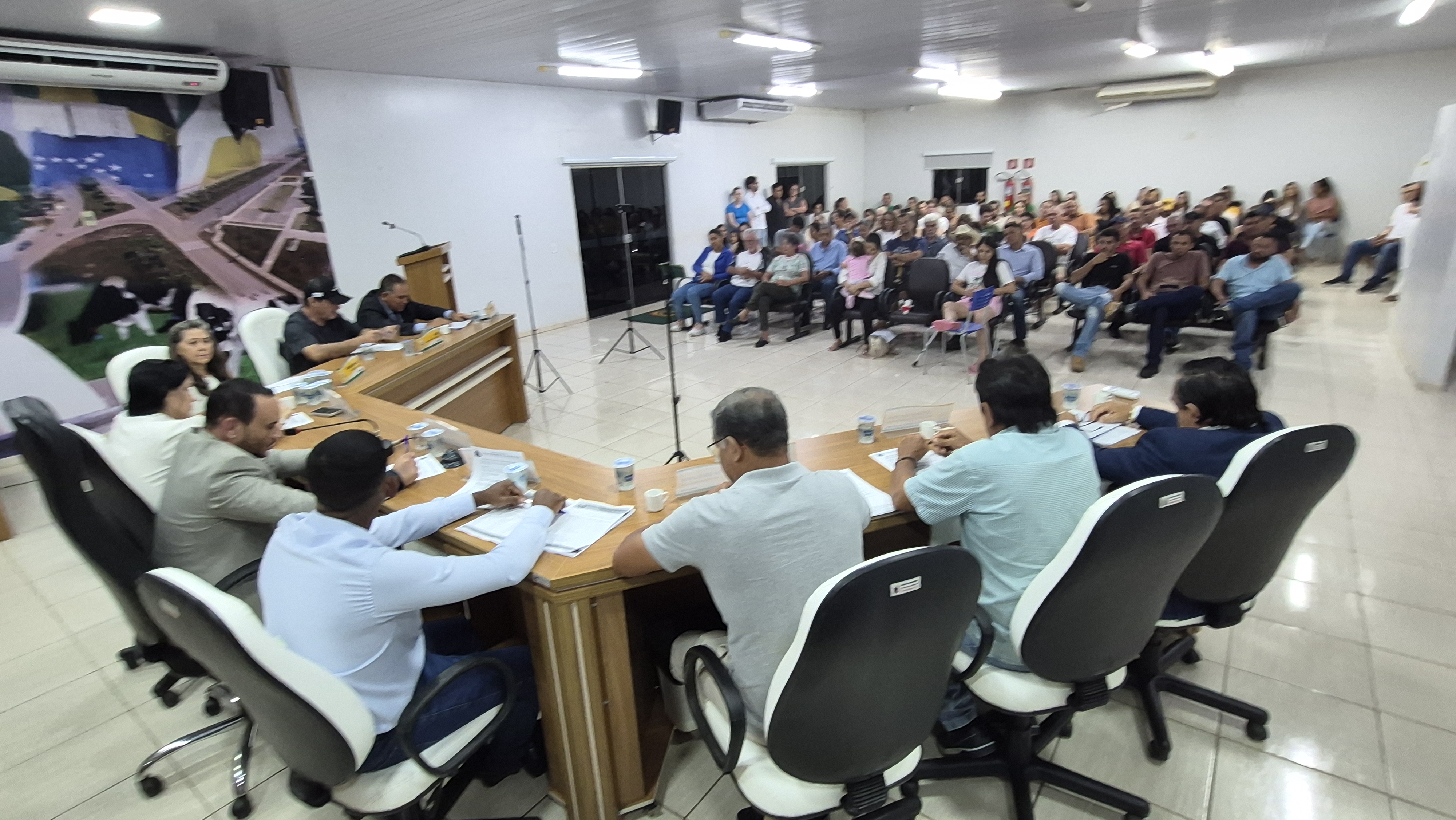 Câmara realiza sessão nesta segunda para votar projeto salarial dos agentes de saúde e endemias