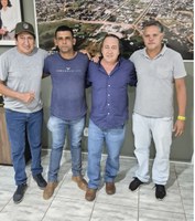 Em reunião com prefeito Pascoal, vereadores apresentam lista de reivindicações em setores importantes