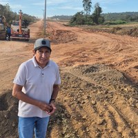 Vereador Luizinho acompanha de perto serviço de mudança do traçado da Estrada da Coplaca com a BR-163