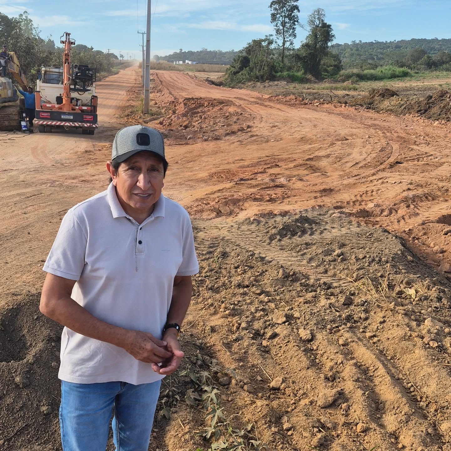 Vereador Luizinho acompanha de perto serviço de mudança do traçado da Estrada da Coplaca com a BR-163