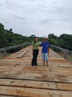 Vereadora Thamara Reis acompanha manutenção sobre a ponte que liga Terra Nova a Peixoto de Azevedo